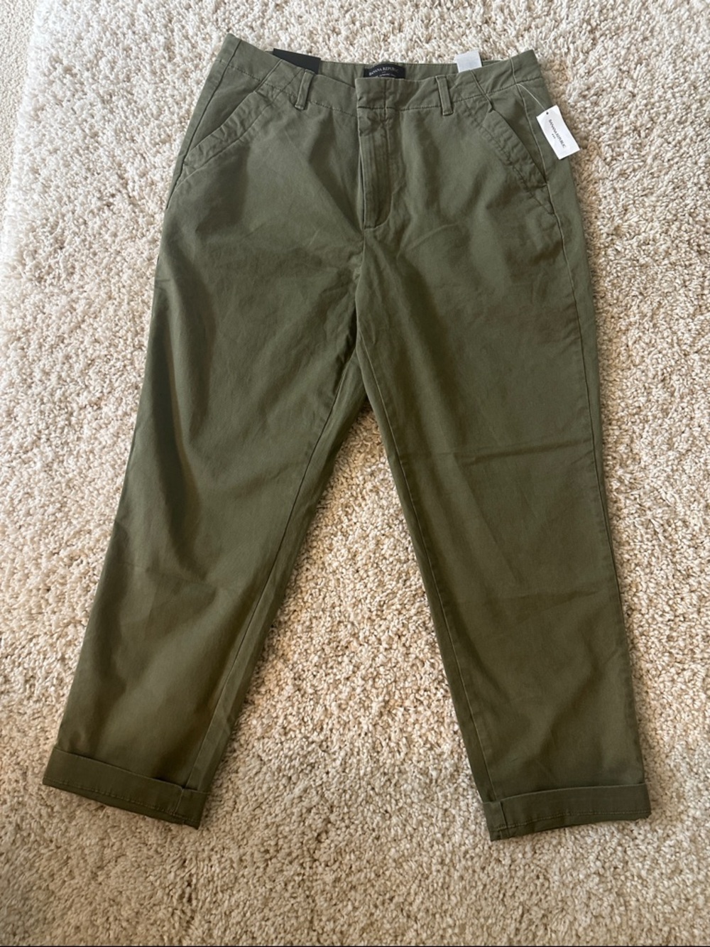 Woman’s Olive Green Casual Chino Pants